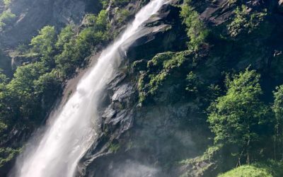 Val Bavona: la storia delle “terre”, la magia della Natura